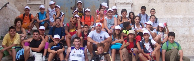 Grupo de Tias ( Lanzarote) de excursion por Bocairent